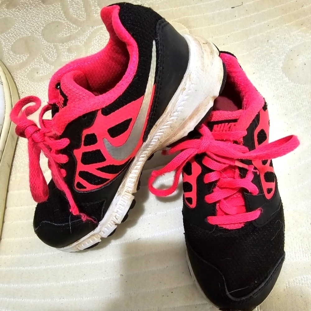 Nike shoes